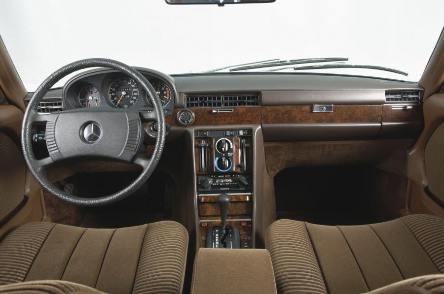  Mercedes-Benz S-Class 1972 года  (фото 17 из 36)